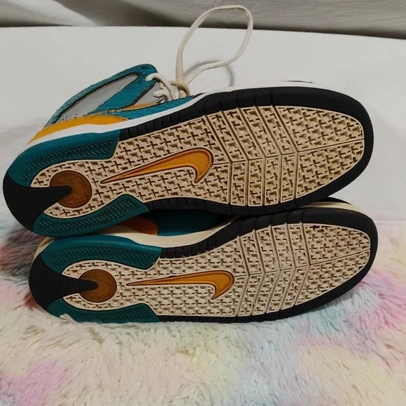 Nike Oncore Vintage Hi Top Shoes 2009 Sz.9 (X-102 CRATE) - Picture 10 of 15